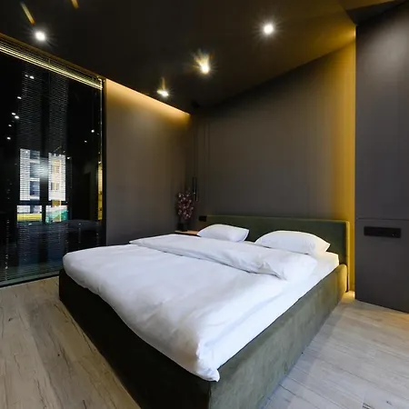 Luxury Apartments-belochka Apartamento Úzhgorod