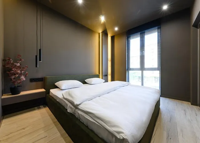 公寓 Luxury Apartments-belochka 乌日霍罗德