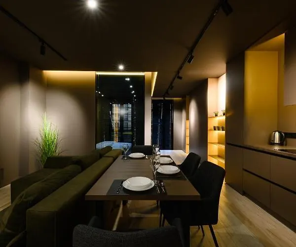 Luxury Apartments-belochka 公寓 乌日霍罗德