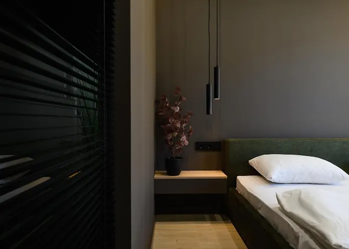 Luxury Apartments-belochka * 乌日霍罗德
