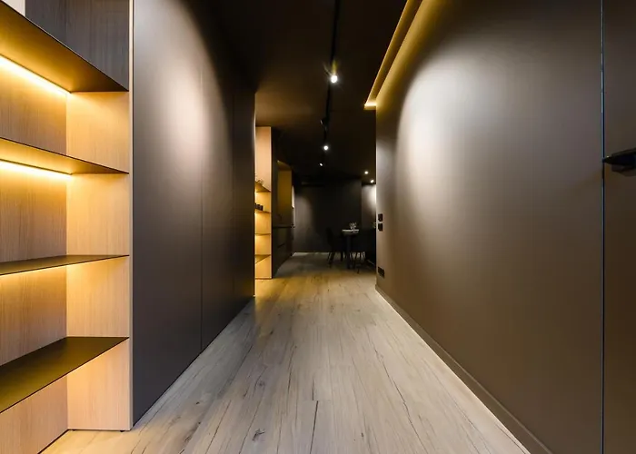 Luxury Apartments-belochka 乌日霍罗德