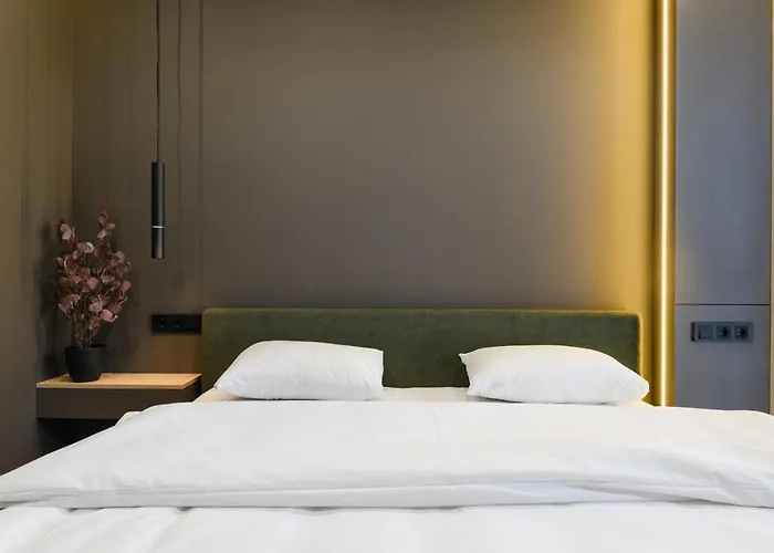 公寓 Luxury Apartments-belochka 乌日霍罗德