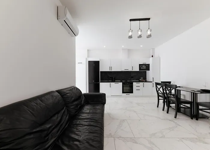 Luxury Apartments-belochka * 乌日霍罗德