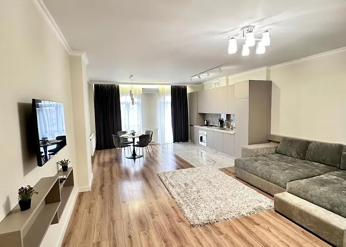 Luxury Apartments-belochka * 乌日霍罗德