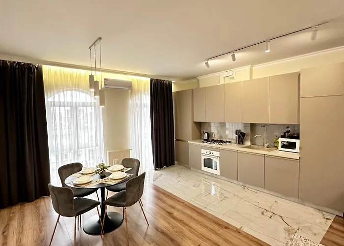 Luxury Apartments-belochka 公寓 乌日霍罗德